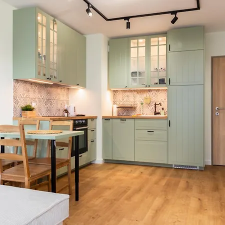 Letnicka Cosy With Garden By Bookinghost