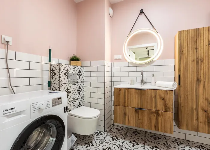 Letnicka Cosy With Garden By Bookinghost * 格但斯克