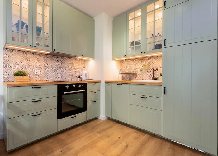 Letnicka Cosy With Garden By Bookinghost 格但斯克