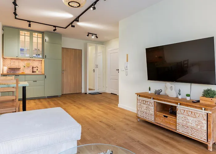 Letnicka Cosy With Garden By Bookinghost 公寓