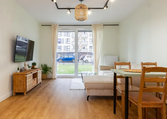 Letnicka Cosy With Garden By Bookinghost *