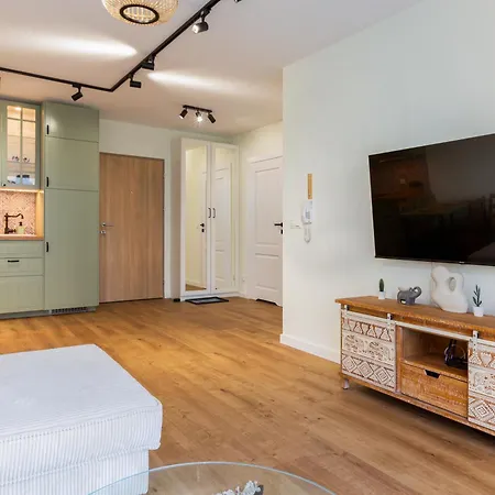 Letnicka Cosy With Garden Appartement